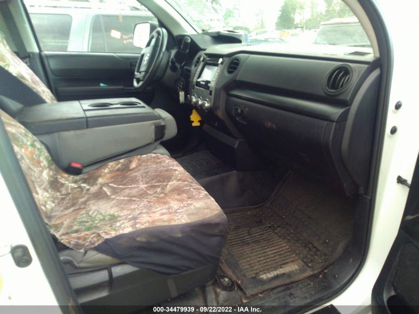 2017 TOYOTA TUNDRA SR 5.7L V8 - 5TFUY5F15HX631031