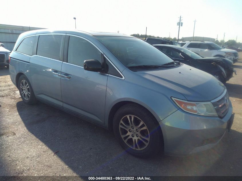 VIN 5FNRL5H69DB015477 2013 Honda Odyssey no.1