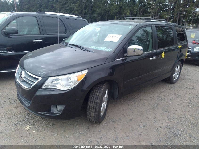 2013 VOLKSWAGEN ROUTAN SEL PREMIUM 2C4RVADG5DR724641