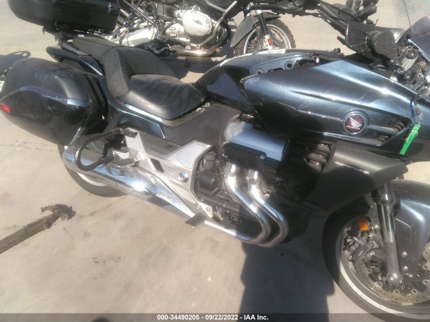 2014 HONDA CTX1300 JH2SC7417EK000558