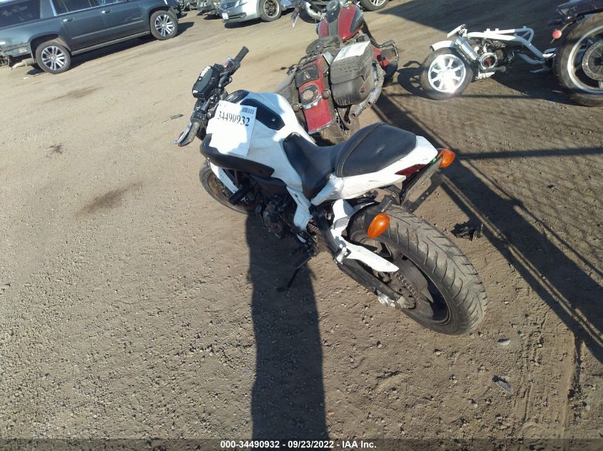 2016 YAMAHA FZ07 JYARM06E9GA006992