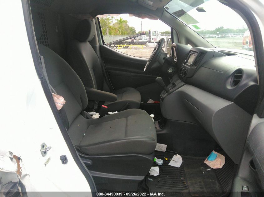2015 NISSAN NV200 SV 3N6CM0KN1FK716558
