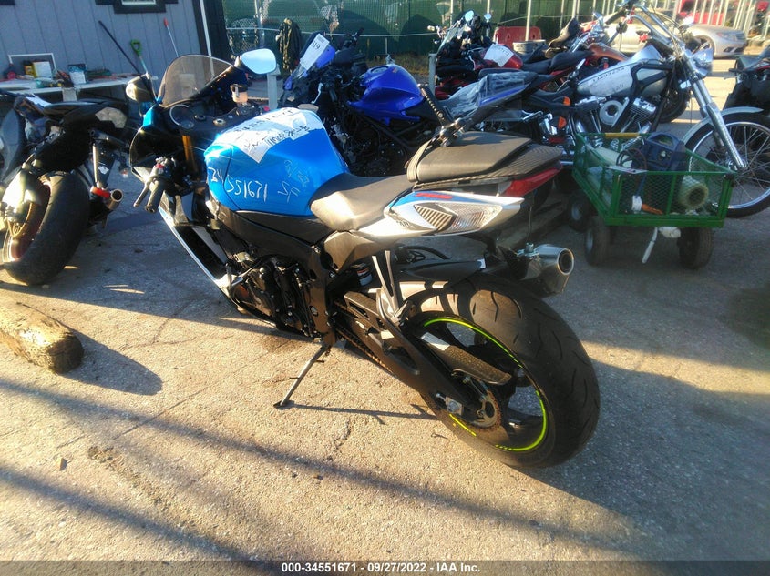 VIN JS1GR7MA9N7100560 2022 SUZUKI GSX-R750