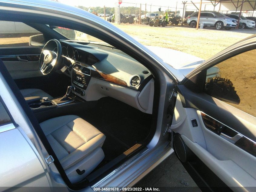 2013 MERCEDES-BENZ C-CLASS C 250 WDDGF4HB6DG097282