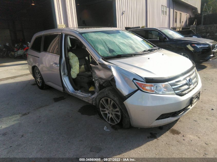 VIN 5FNRL5H65DB076616 2013 HONDA ODYSSEY no.1