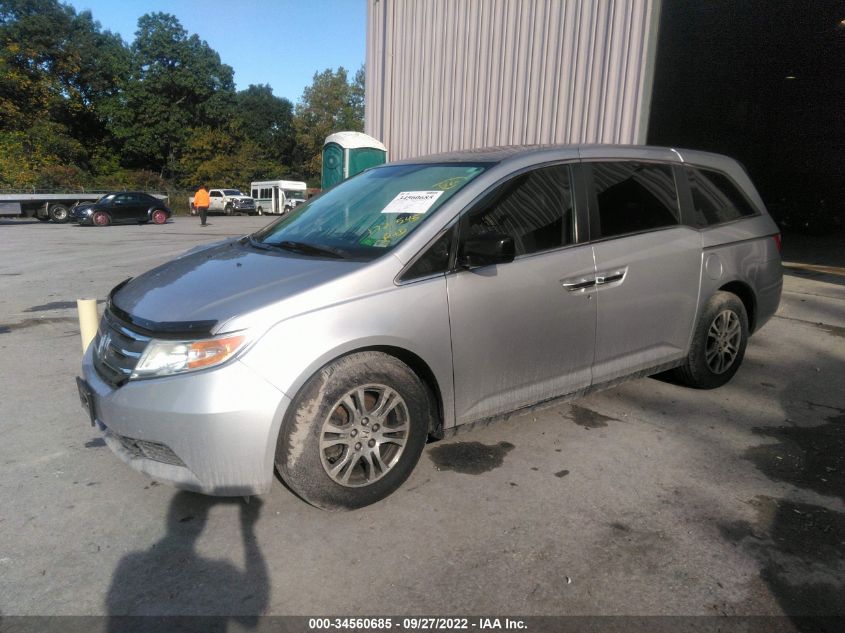 VIN 5FNRL5H65DB076616 2013 HONDA ODYSSEY no.2