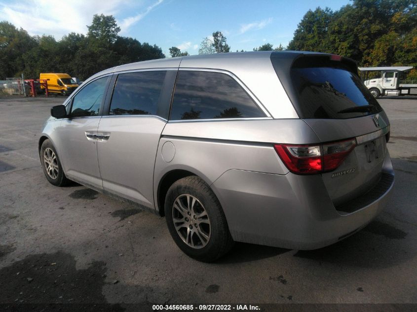 VIN 5FNRL5H65DB076616 2013 HONDA ODYSSEY no.3