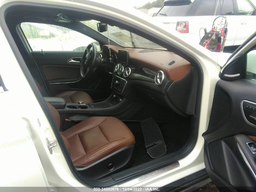 2015 MERCEDES-BENZ GLA 250 WDCTG4GB7FJ134945