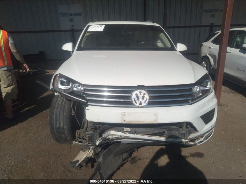 2015 VOLKSWAGEN TOUAREG LUX WVGEP9BP7FD006374