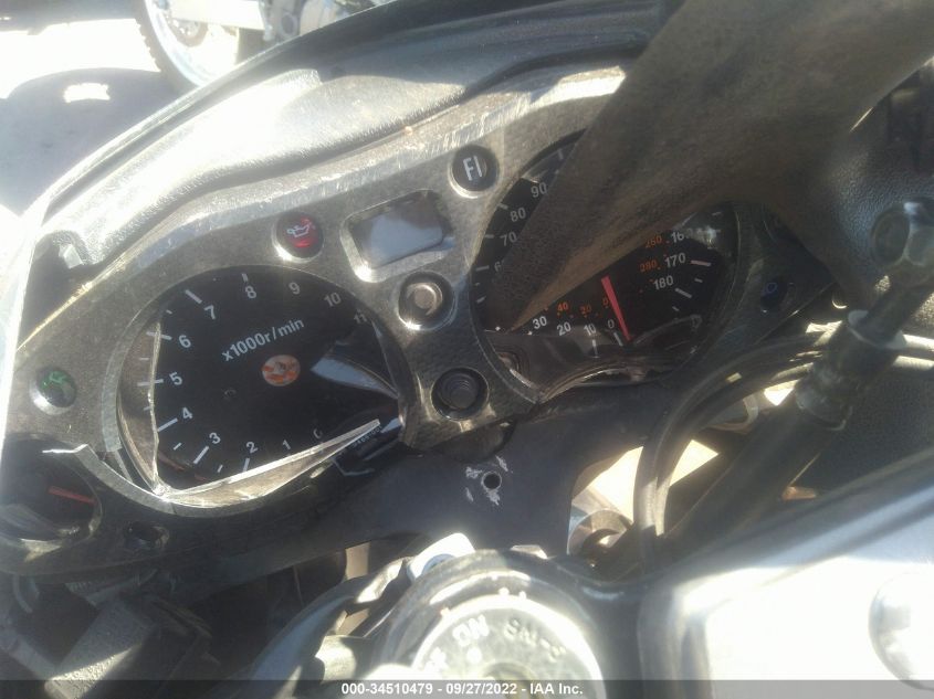 2003 SUZUKI GSX1300 R JS1GW71A832101481