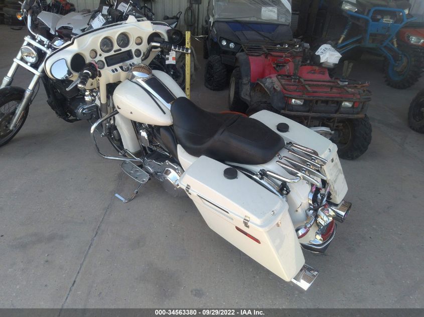 2013 HARLEY-DAVIDSON FLHTP POLICE ELECTRA GLIDE 1HD1FMM19DB682382