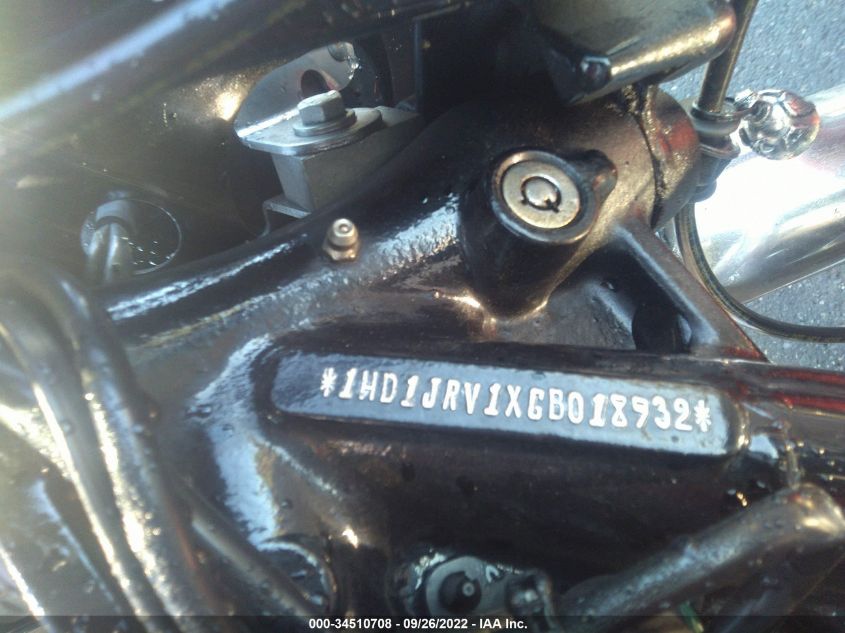 2016 HARLEY-DAVIDSON FLS SOFTAIL SLIM 1HD1JRV1XGB018932