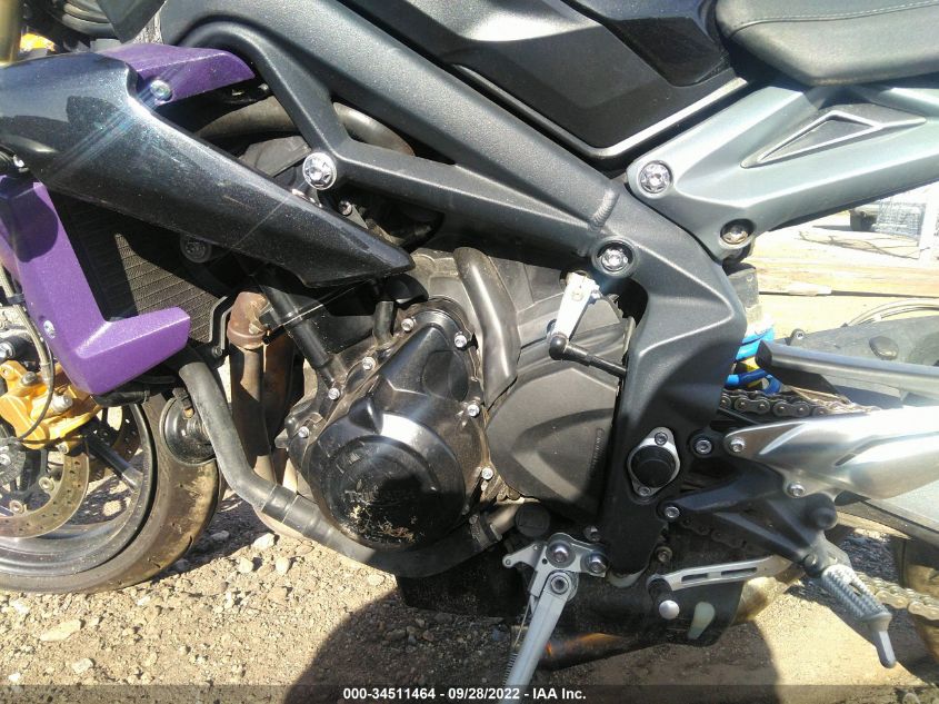 2013 TRIUMPH MOTORCYCLE STREET TRIPLE SMTL02NE0DT581051