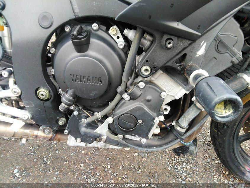 2005 YAMAHA YZFR6 L JYARJ06E25A029939