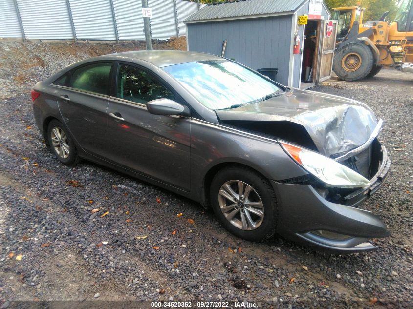 VIN 5NPEB4AC0DH743864 2013 Hyundai Sonata no.1