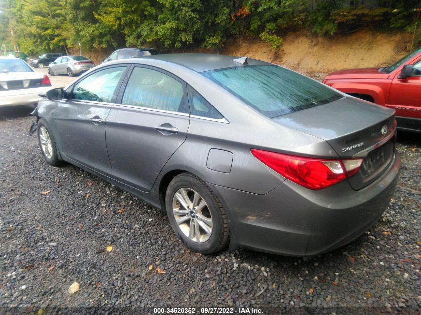 VIN 5NPEB4AC0DH743864 2013 Hyundai Sonata no.3