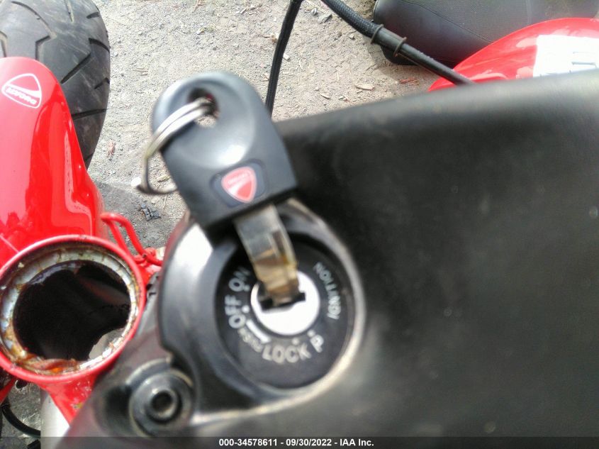 2017 DUCATI MONSTER 821 ZDM1RBTS0HB024290