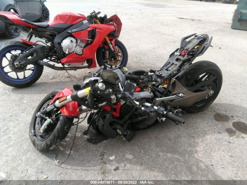 2017 DUCATI MONSTER 821 ZDM1RBTS0HB024290