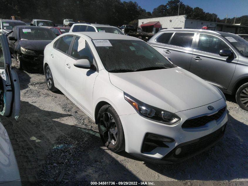 3KPF24AD9ME331069 Kia Forte LXS