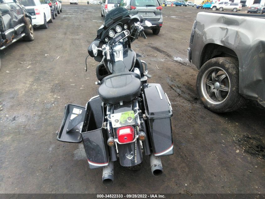 2006 HARLEY-DAVIDSON FLHTCUSE 1HD1PRE106Y954715