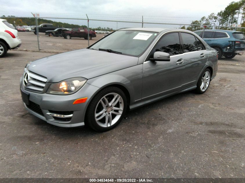 2013 MERCEDES-BENZ C 250 WDDGF4HB0DA870086