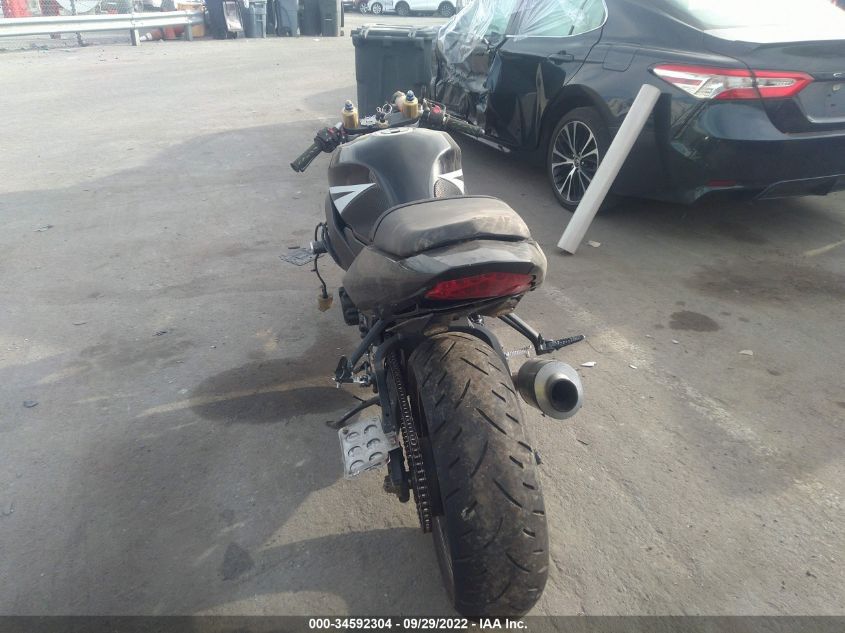 2005 SUZUKI GSX-R600 K JS1GN7CA352110575