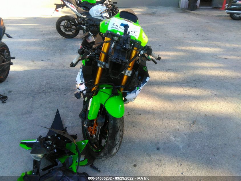 2015 KAWASAKI ZX636 E JKBZXJE14FA015880