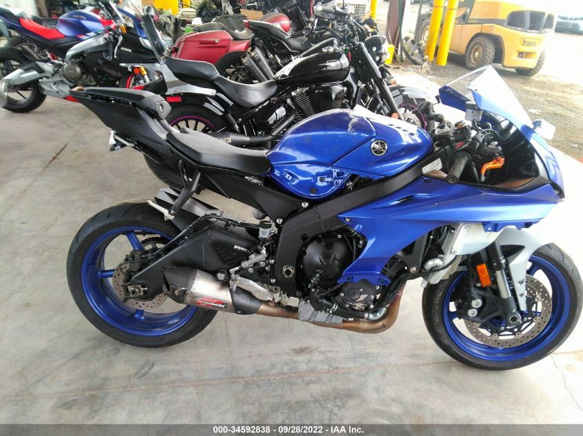 2020 YAMAHA YZFR6 C JYARJ28YXLA003153