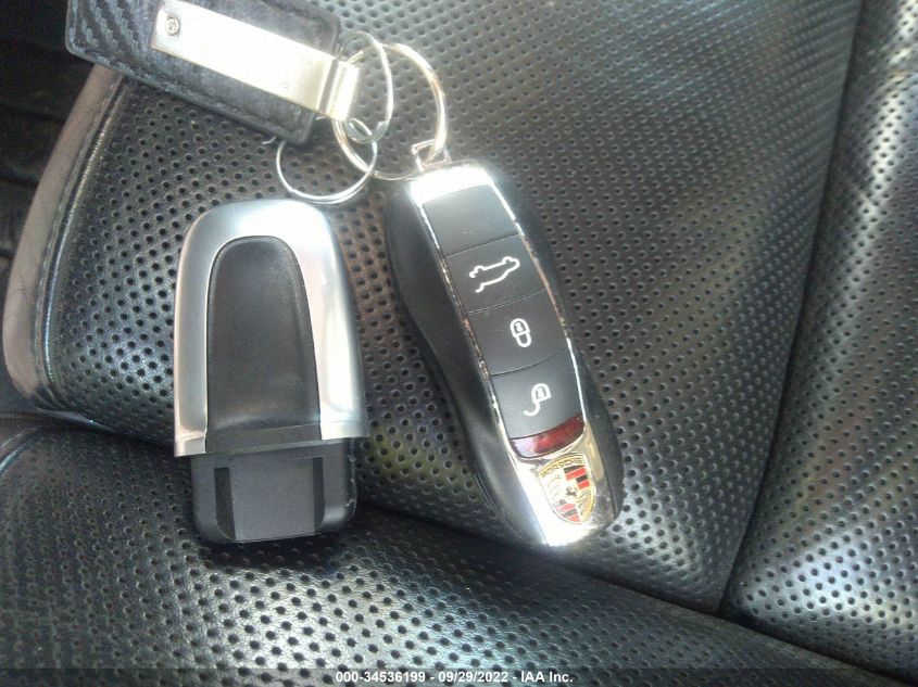 2016 PORSCHE CAYENNE WP1AA2A2XGKA09041