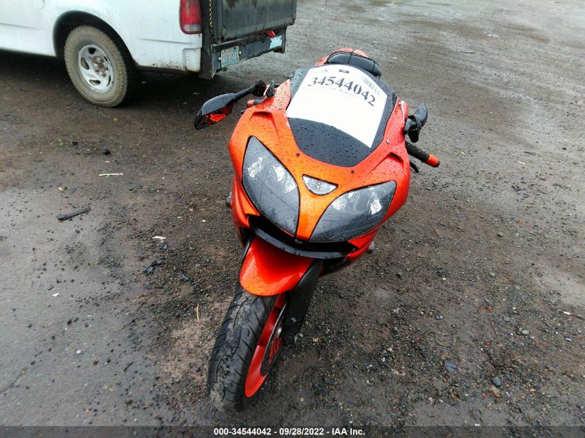 2000 KAWASAKI ZX900 E JKAZX2E1XYA009787