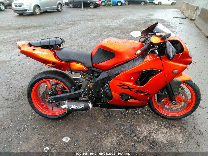 2000 KAWASAKI ZX900 E JKAZX2E1XYA009787