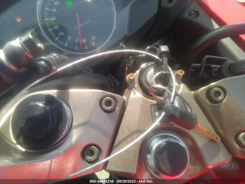 2014 HONDA VFR800 F JH2RC7914EK000914
