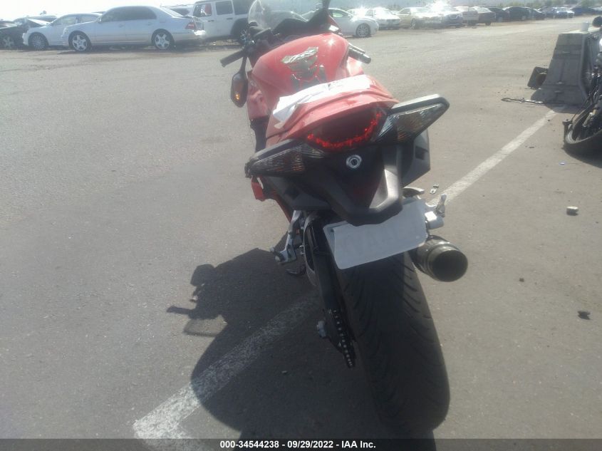 2014 HONDA VFR800 F JH2RC7914EK000914