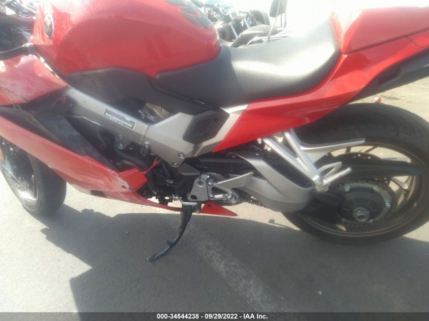 2014 HONDA VFR800 F JH2RC7914EK000914