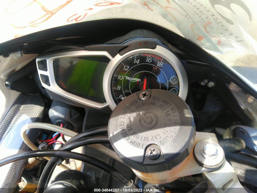 2013 TRIUMPH MOTORCYCLE DAYTONA 675/R SMTD03NS0DT549880