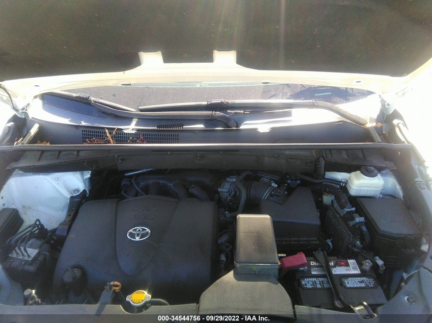 VIN 5TDJZRFHXHS372837 2017 TOYOTA HIGHLANDER XLE/SE
