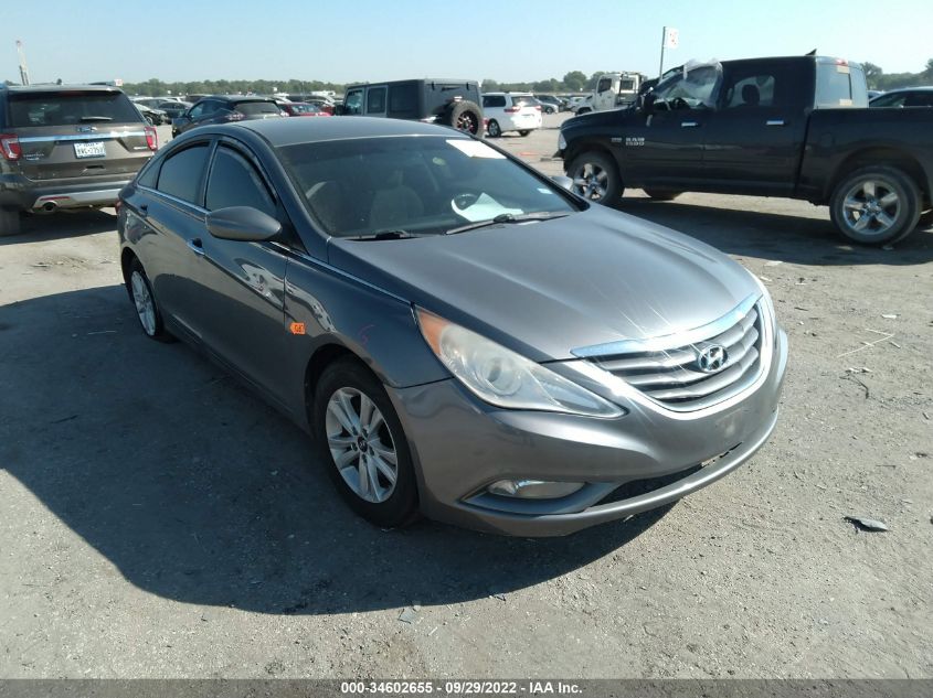 VIN 5NPEB4AC2DH744286 2013 HYUNDAI SONATA no.1