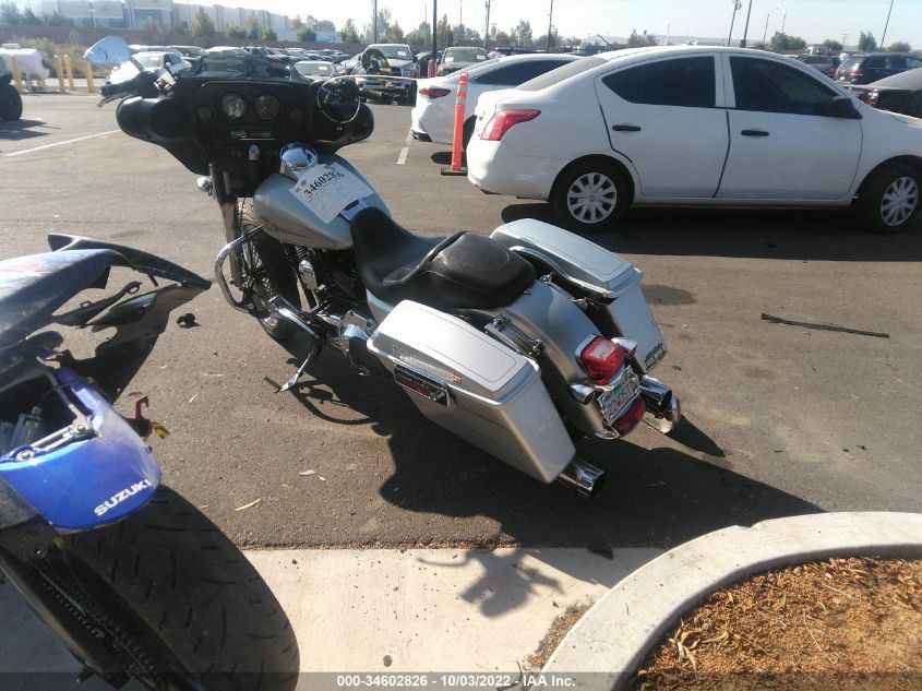 2011 HARLEY-DAVIDSON FLHTC 1HD1FF417BB667212