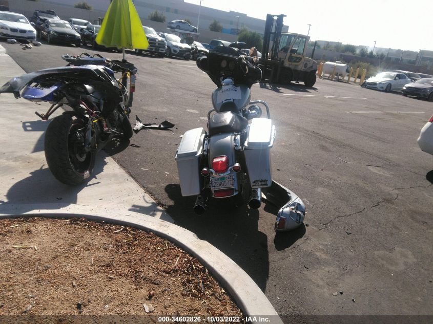 2011 HARLEY-DAVIDSON FLHTC 1HD1FF417BB667212