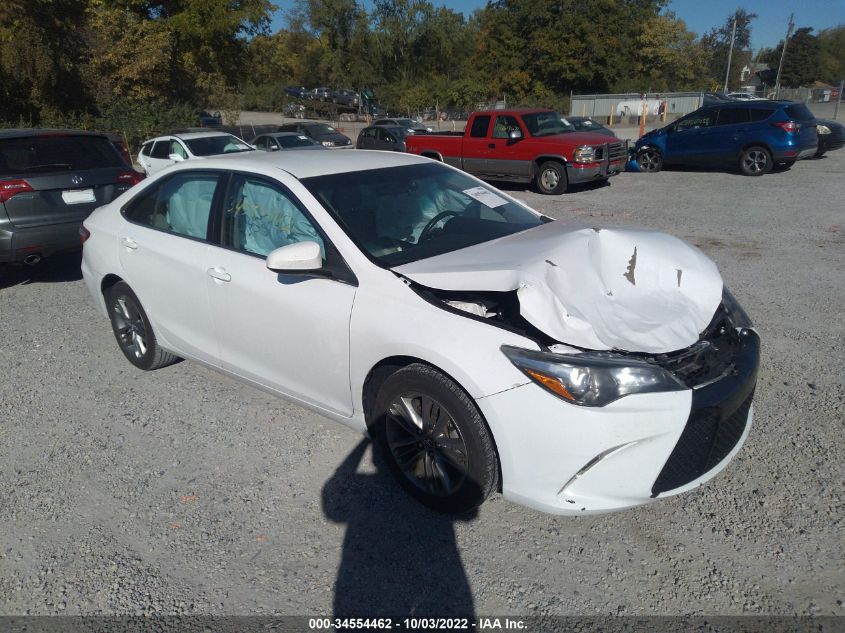 VIN 4T1BF1FK4GU241306 2016 TOYOTA CAMRY no.1