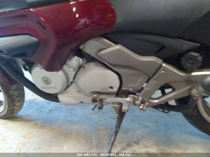 2010 HONDA NT700 V VTMRC522XAE000465