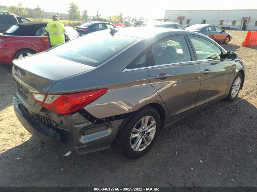 VIN 5NPEB4AC6DH810449 2013 HYUNDAI SONATA no.4