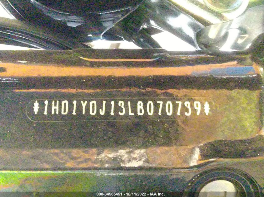 2020 HARLEY-DAVIDSON FLSL 1HD1YDJ13LB070739