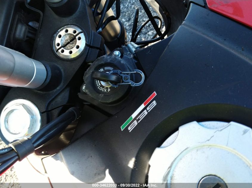 2016 DUCATI HYPERMOTARD 939 ZDM1YBJS5GB012575