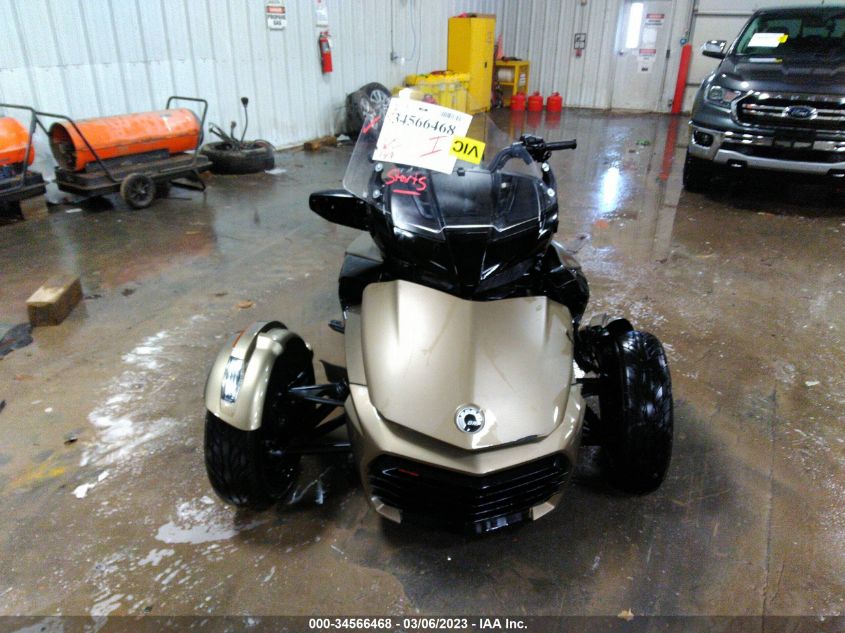 2019 CAN-AM SPYDER ROADSTER F3-T/F3 LIMITED 2BXREDD25KV000393