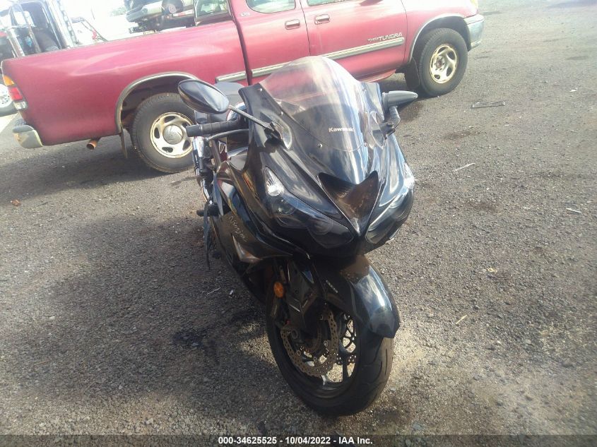 2012 KAWASAKI ZX1400 EC - JKBZXNE15CA002011