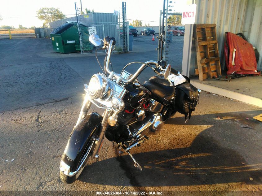 2011 HARLEY-DAVIDSON FLSTC 1HD1BW518BB017542