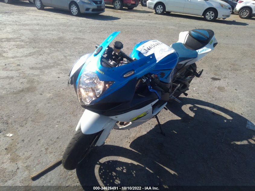 2011 SUZUKI GSX750 JS1GR7MA6B2101609