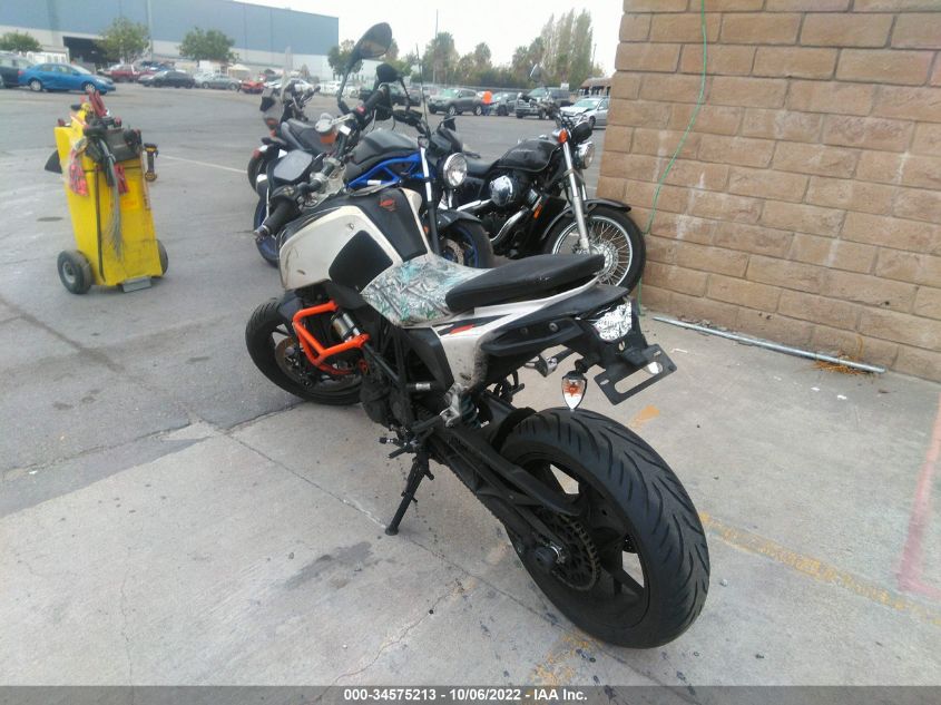 2016 KTM 690 DUKE VBKLDV409GM785306