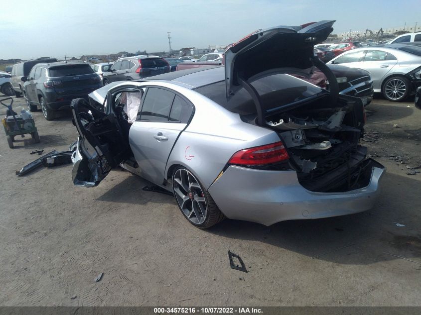 2018 JAGUAR XE S SAJAM4FV0JCP38319